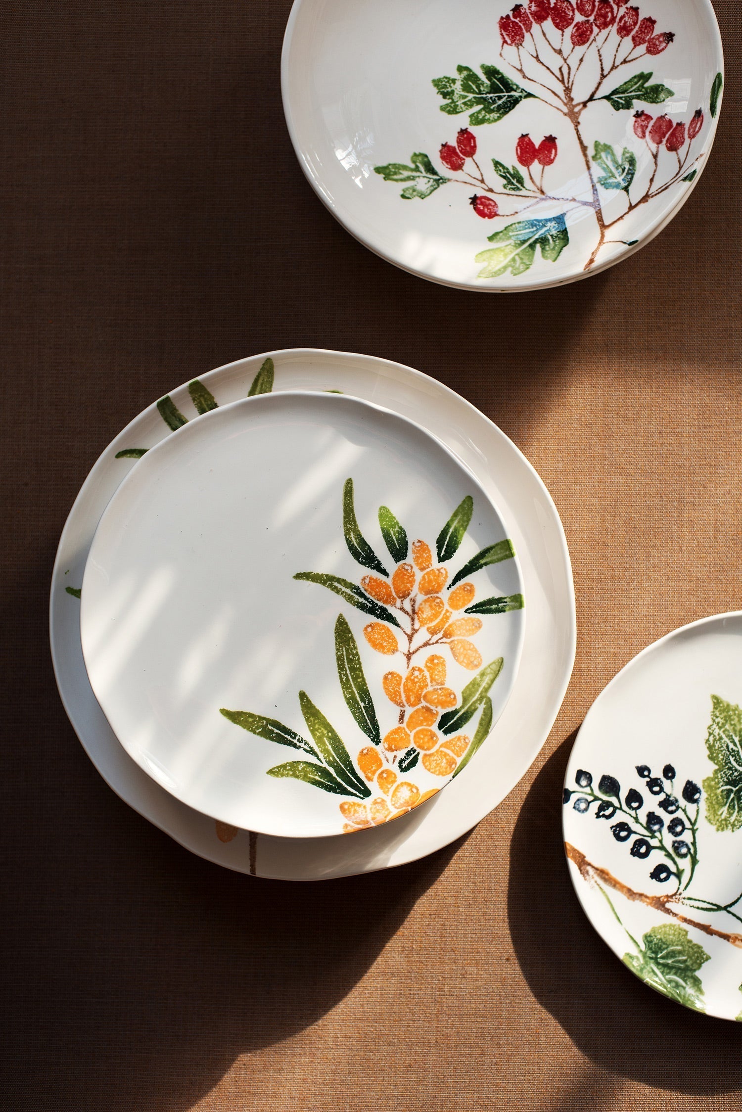 Mixed Berries serveware