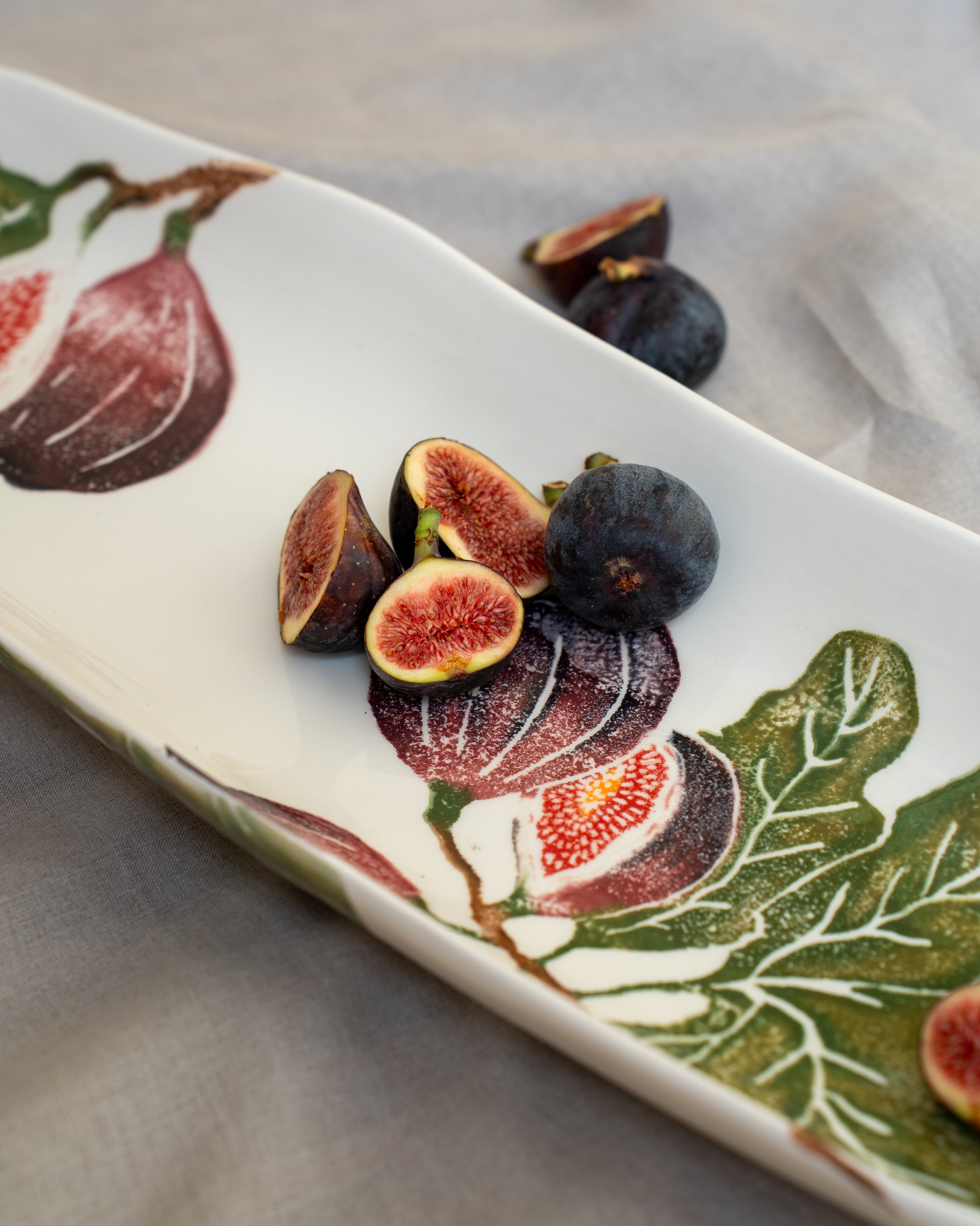Fig oval shallow dish